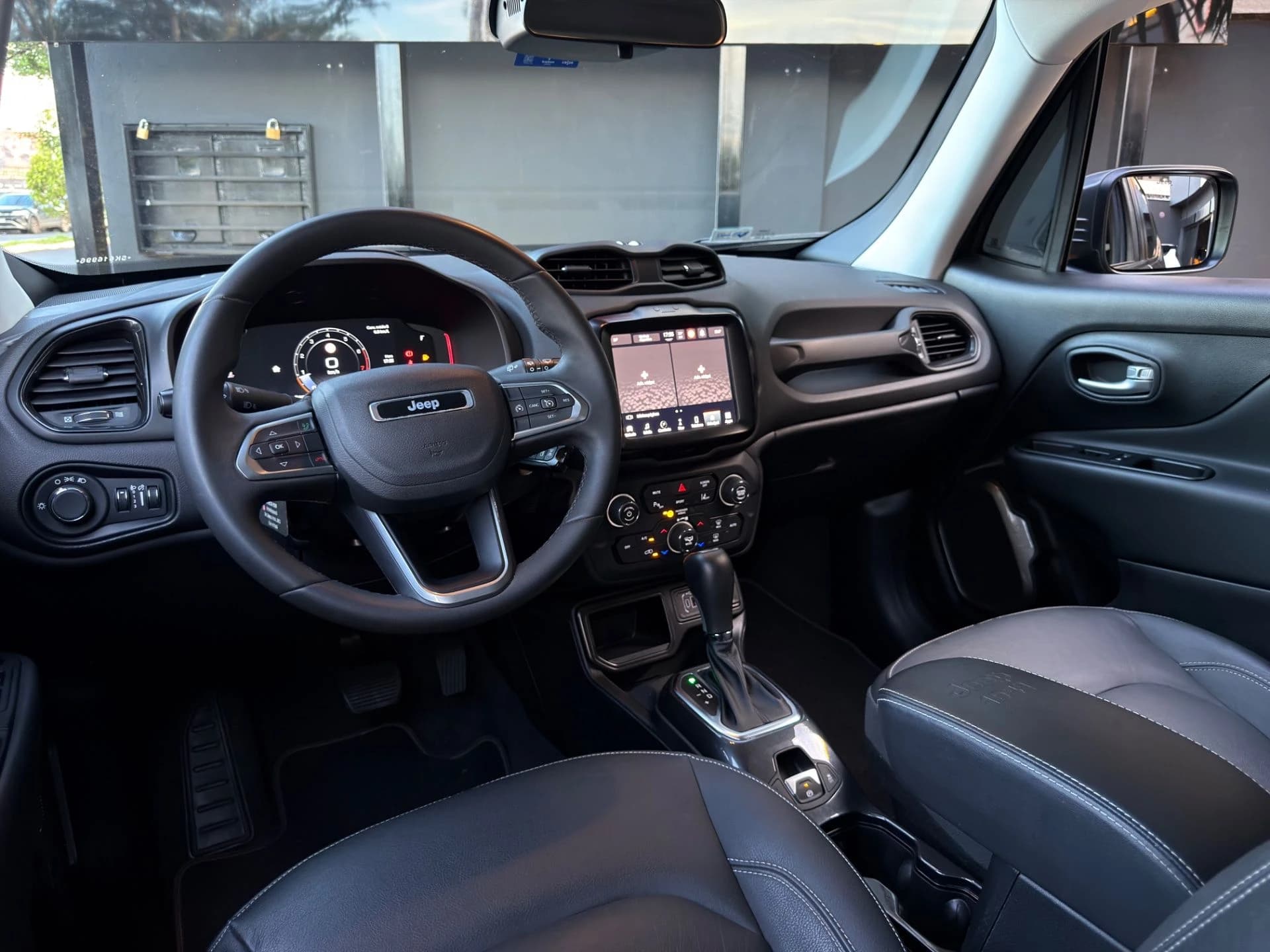 Jeep RENEGADE LGTD T270 2024/2025 — foto 5 de 12
