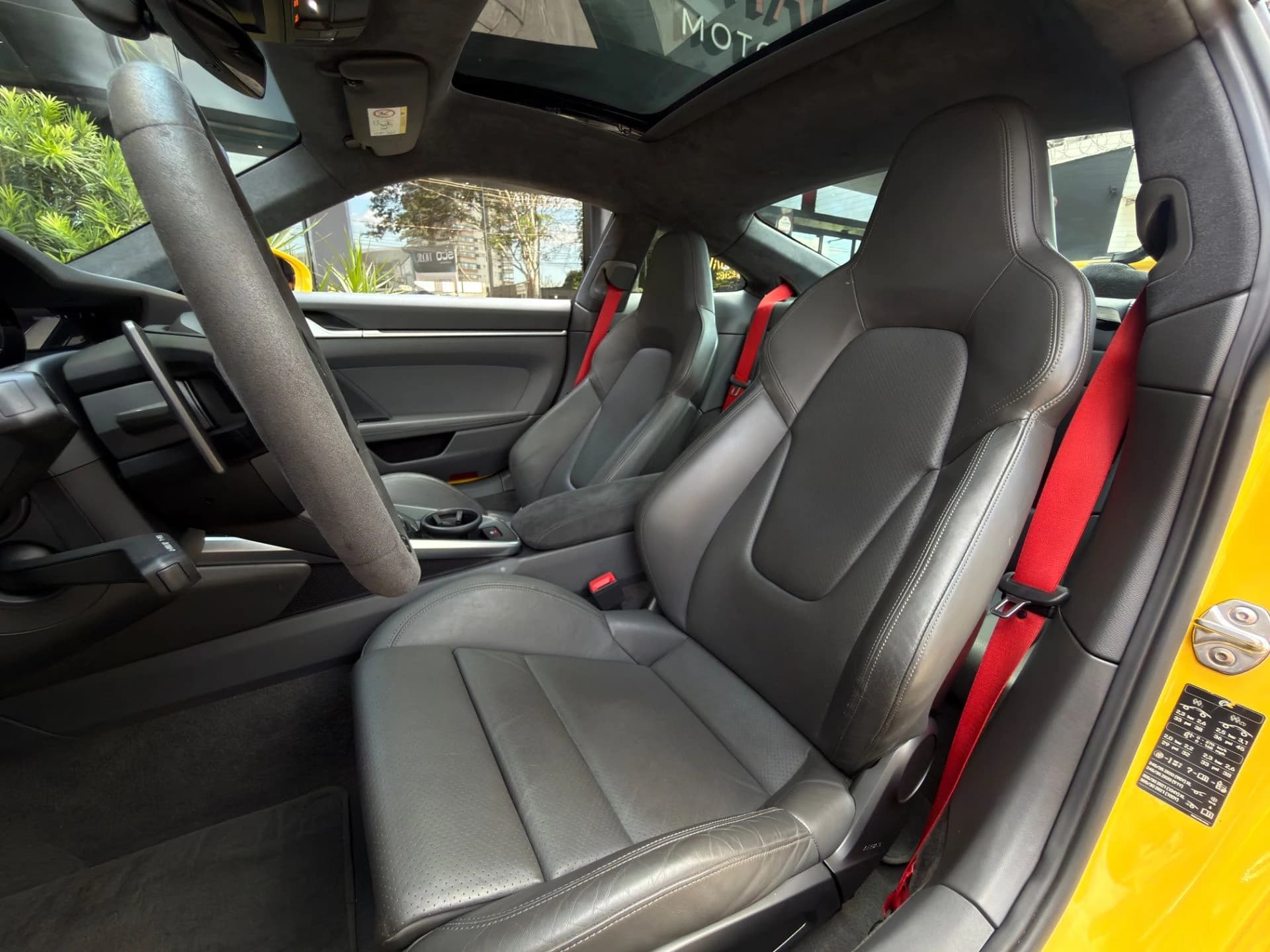 Porsche 911 Carrera S 2019/2022 — foto 13 de 18