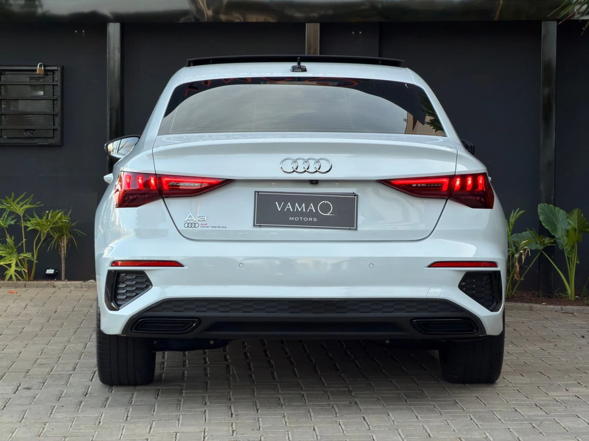 Audi A3 PERFORMANCE BLACK 2024 — foto 14 de 14