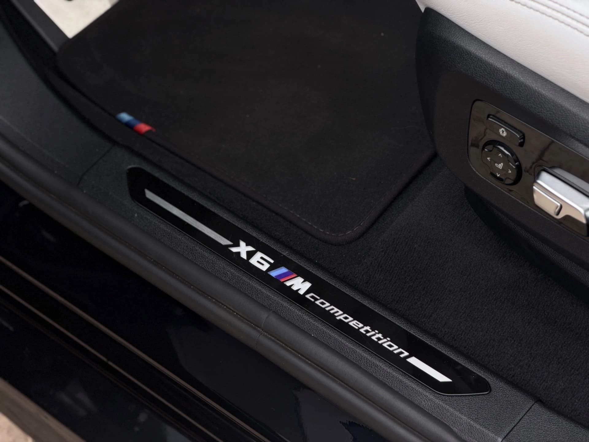 BMW X6 M COMPETITION 2021/2022 — foto 11 de 20