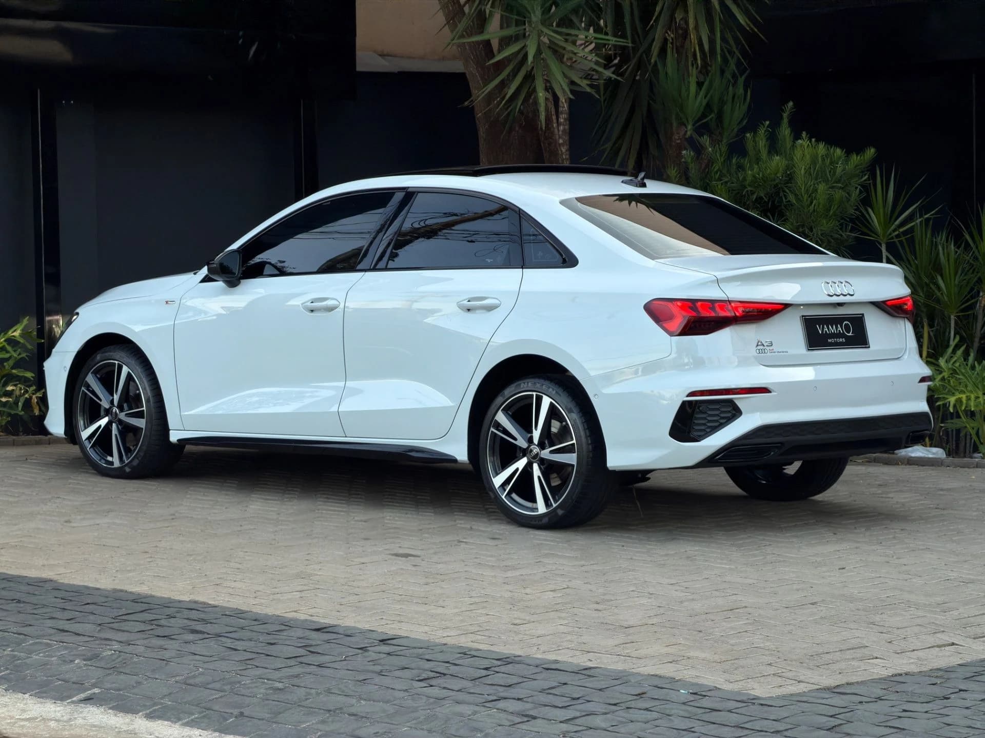 Audi A3 PERFORMANCE BLACK 2024 — foto 13 de 14