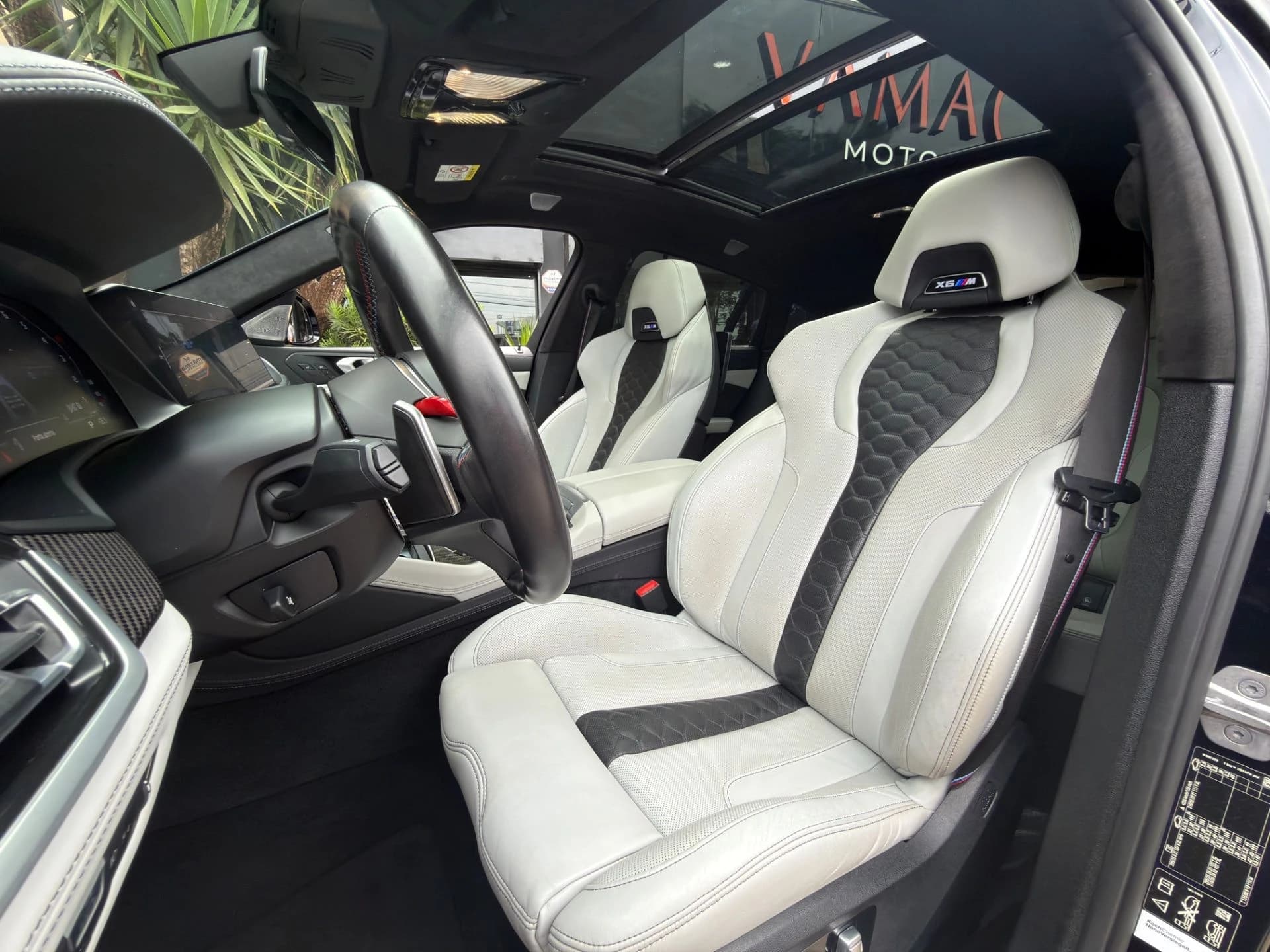 BMW X6 M COMPETITION 2021/2022 — foto 18 de 20