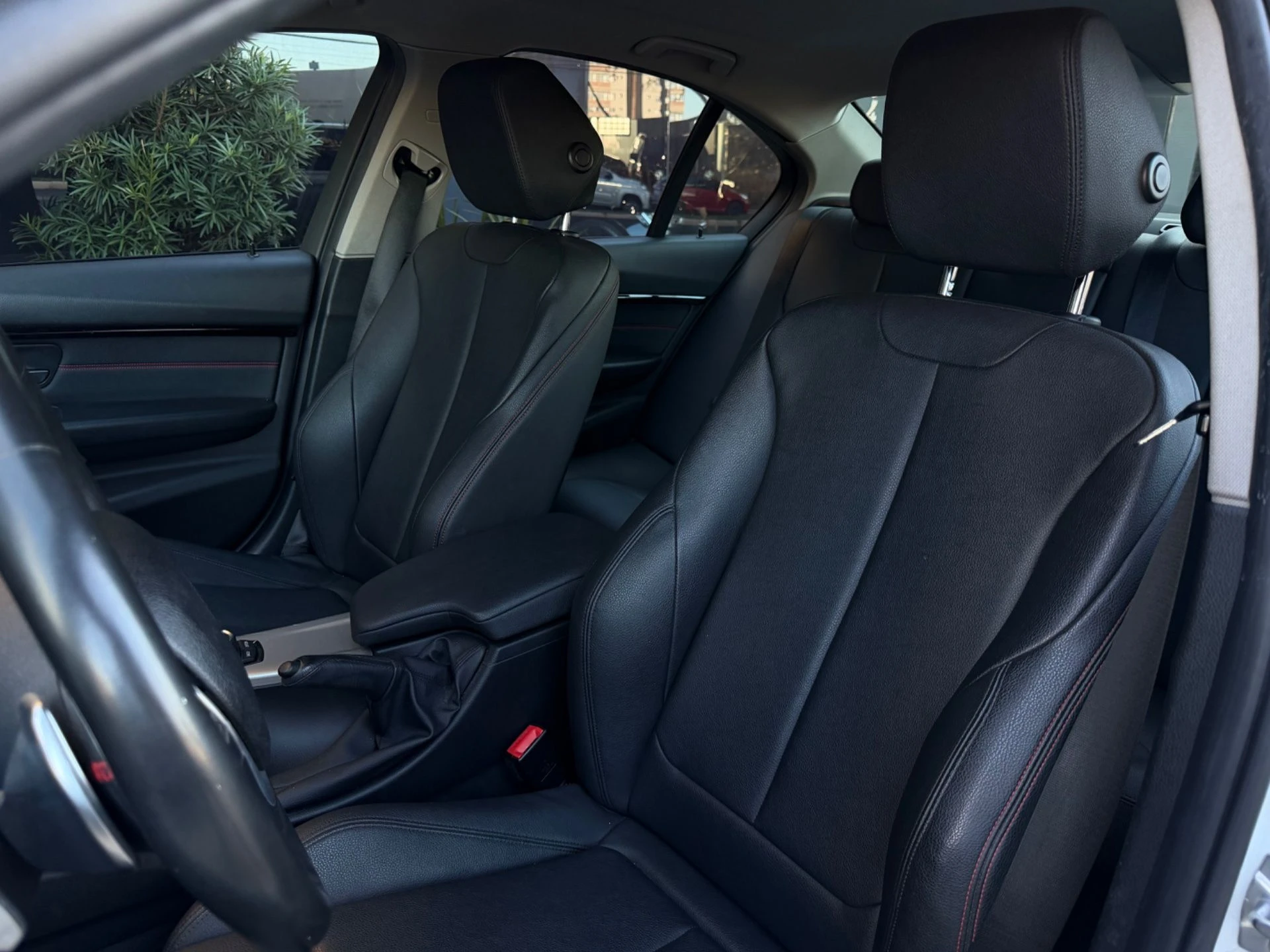 BMW 320i 2.0 SPORT 16V TURBO ACTIVE FLEX — foto 12