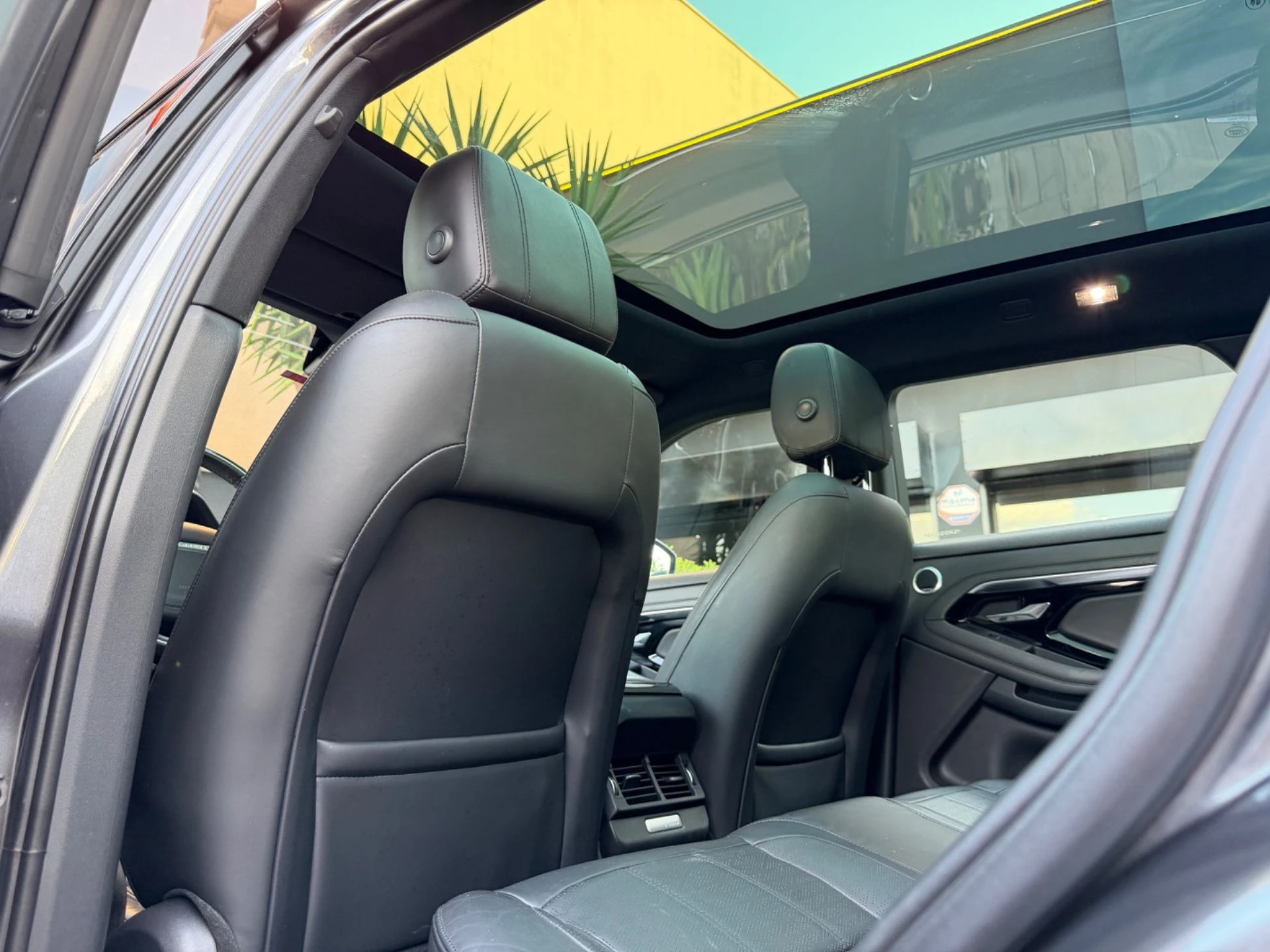 LAND ROVER EVOQUE — foto 15