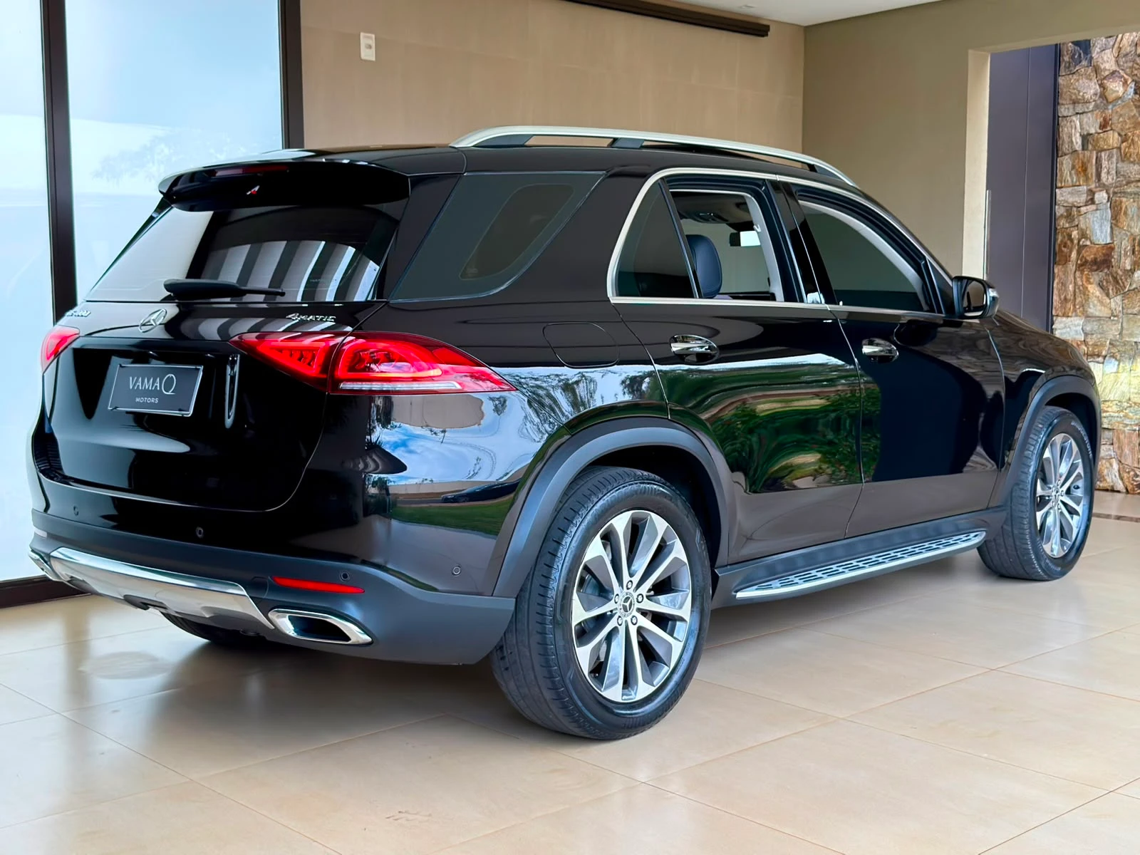 Mercedes-Benz GLE 400d — foto 8