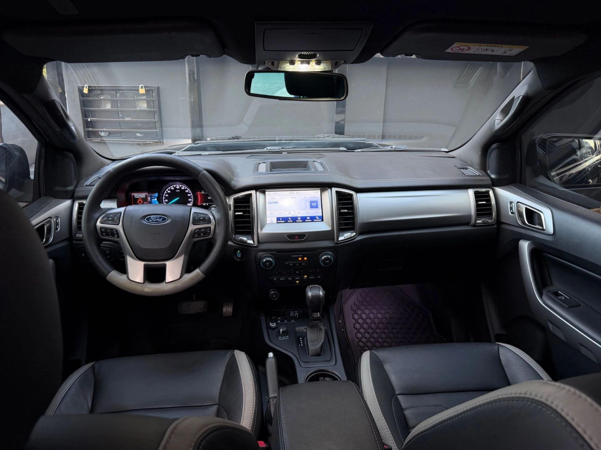 FORD RANGER — foto 10