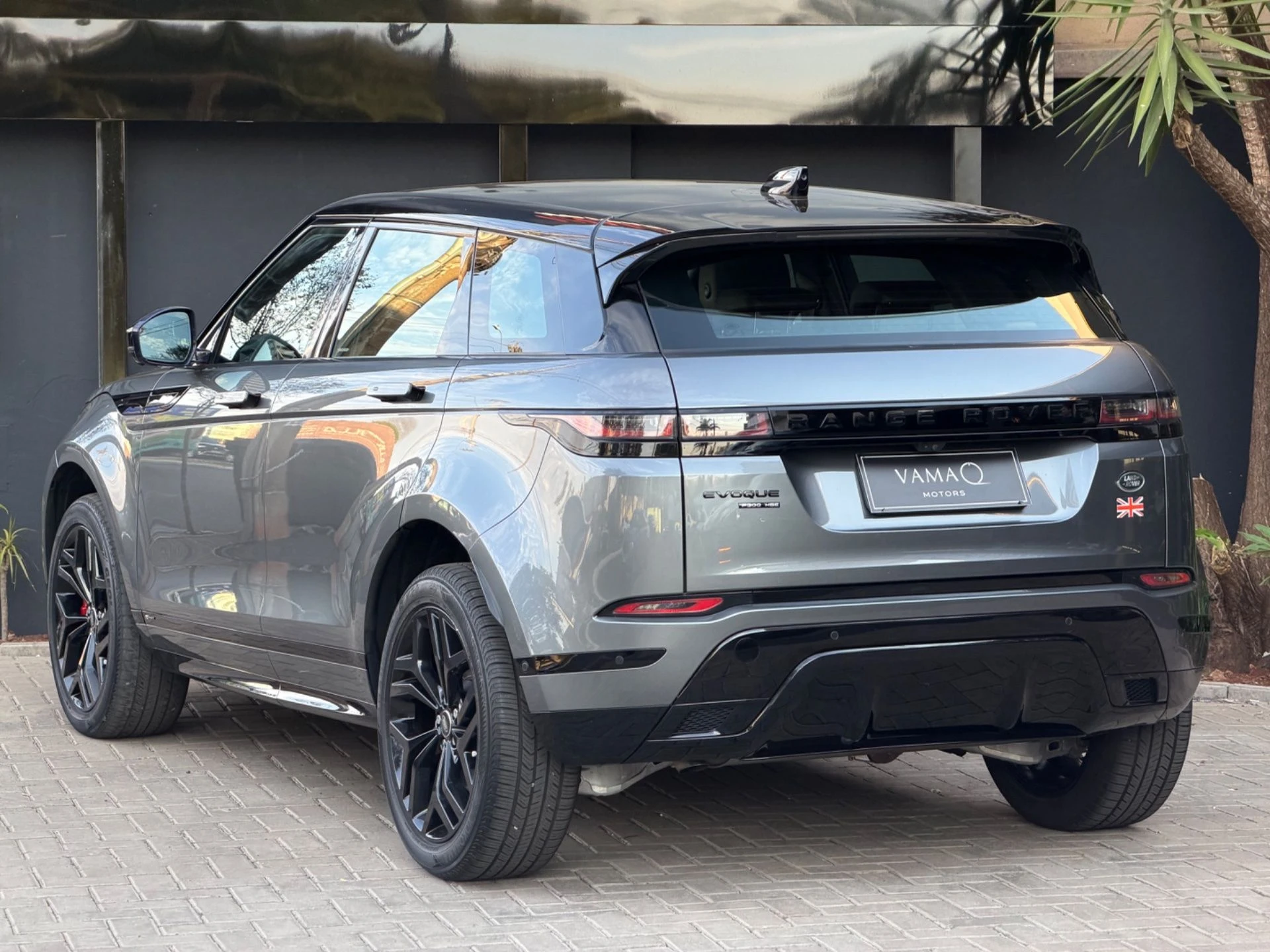 LAND ROVER EVOQUE — foto 8
