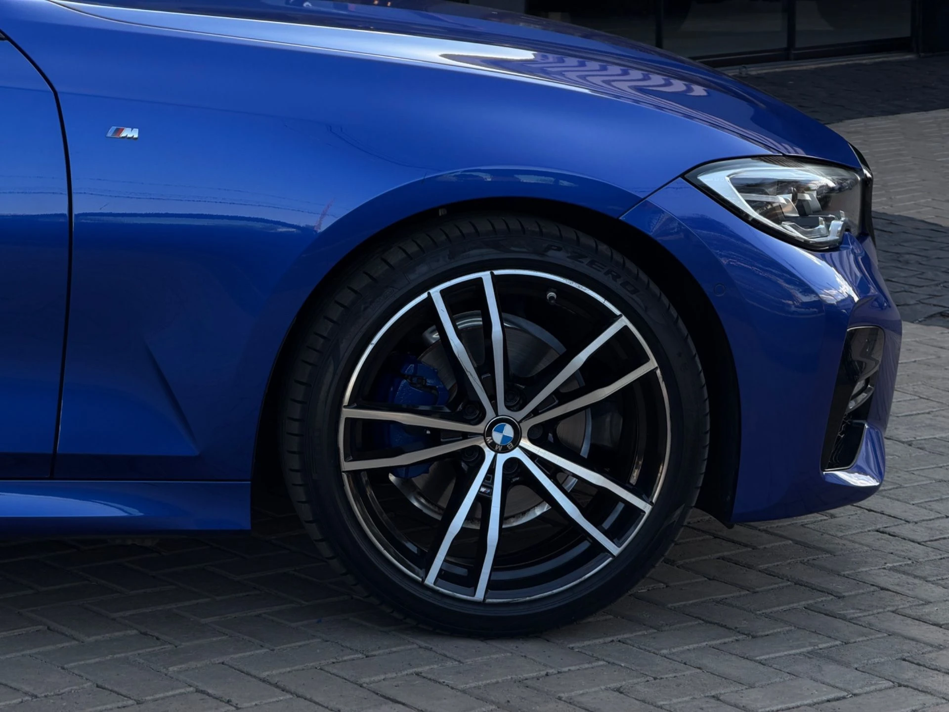BMW 320i M SPORT — foto 5