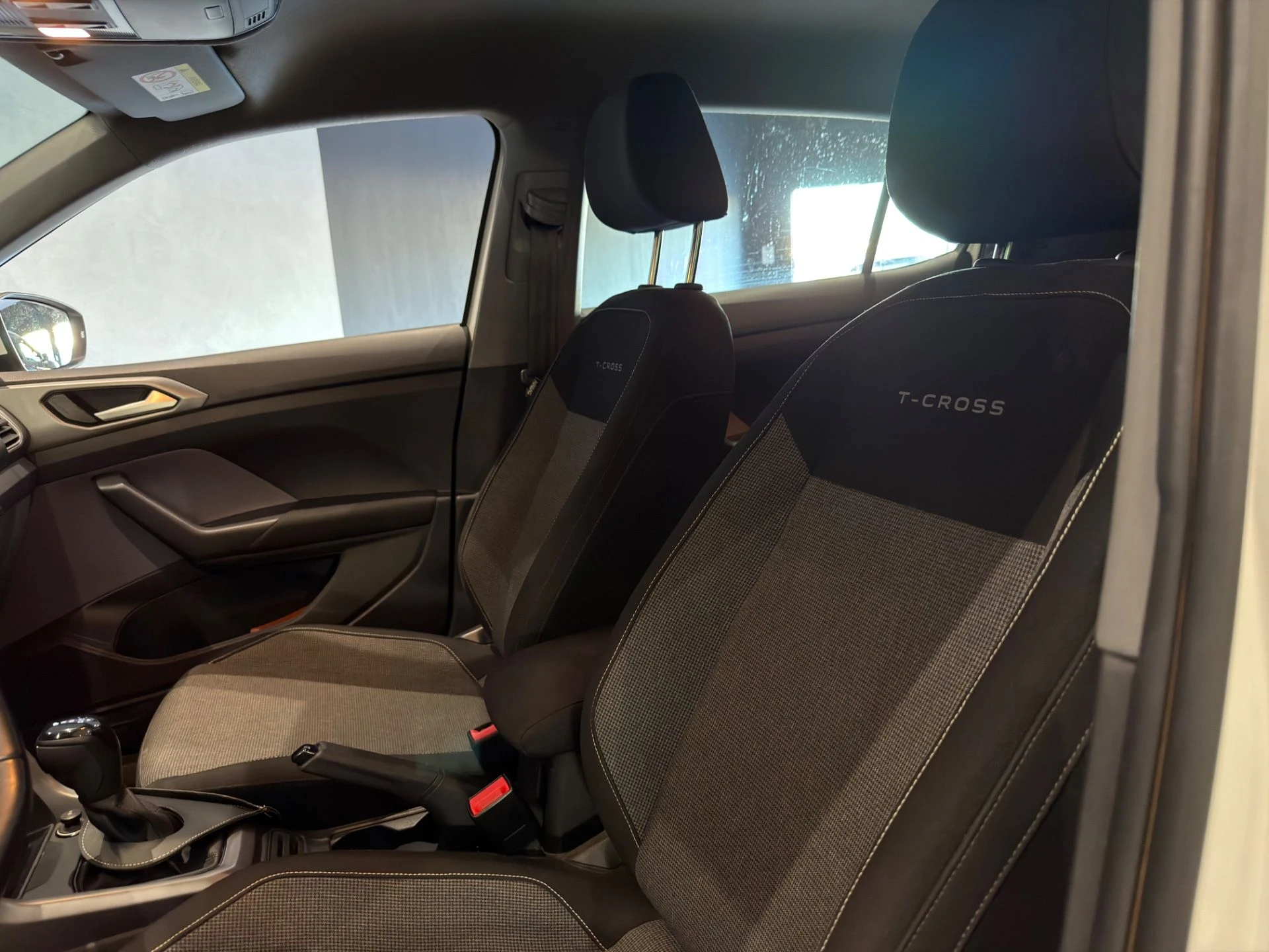 Volkswagen T-Cross — foto 10