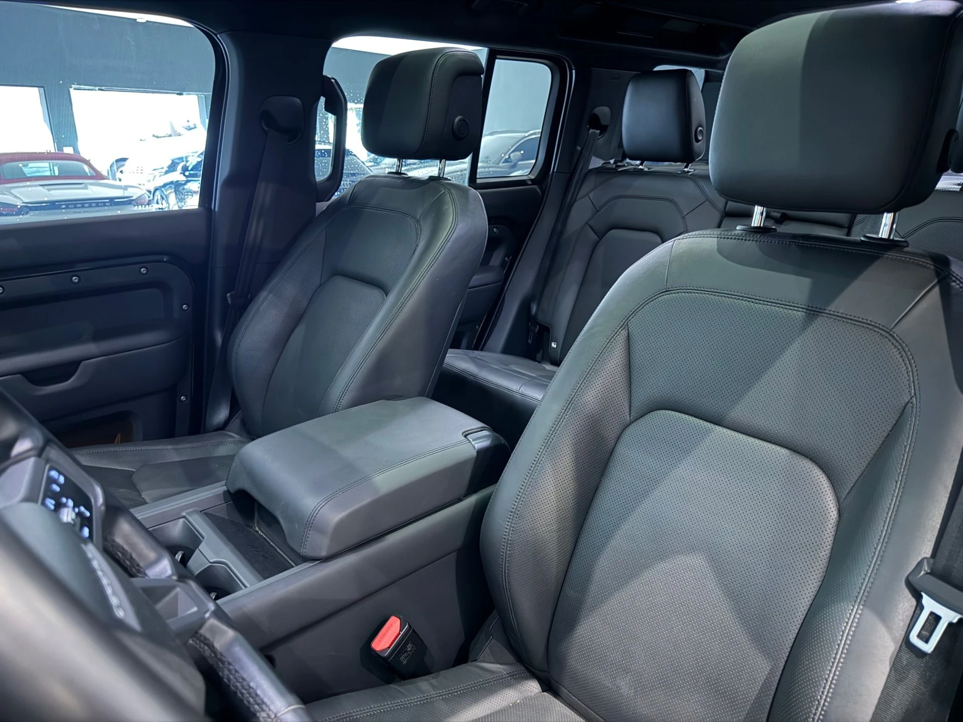 Land Rover Defender — foto 15