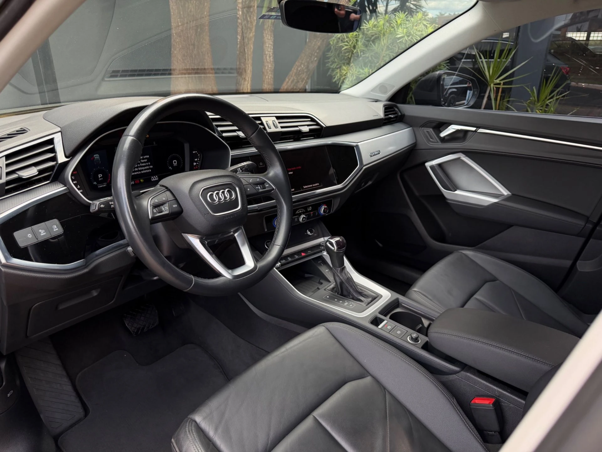 AUDI Q3 — foto 9