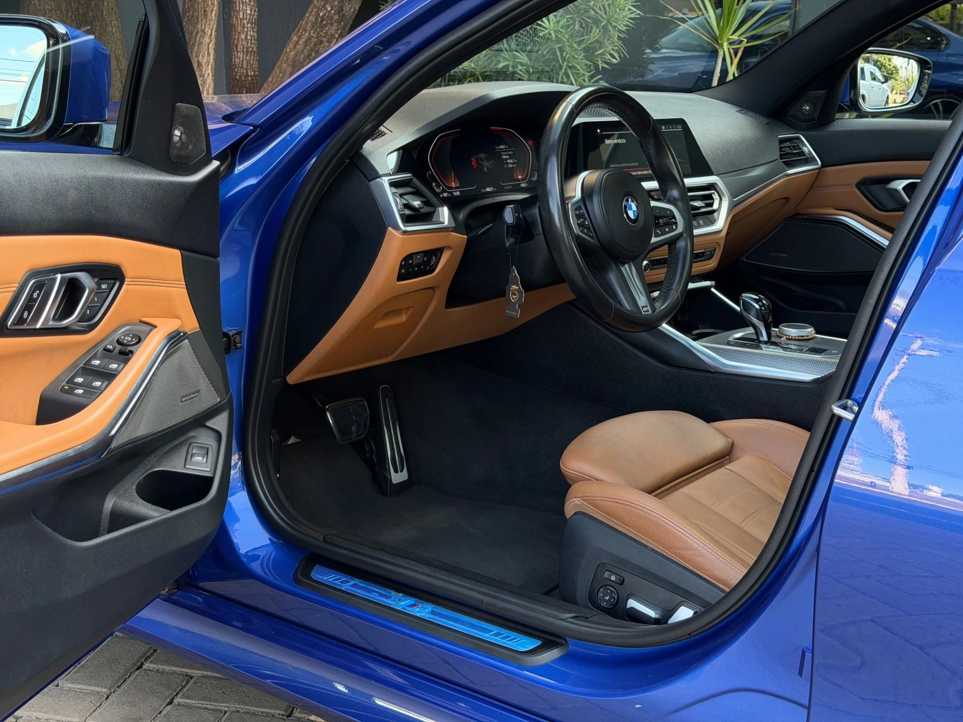 BMW 320i M SPORT — foto 11