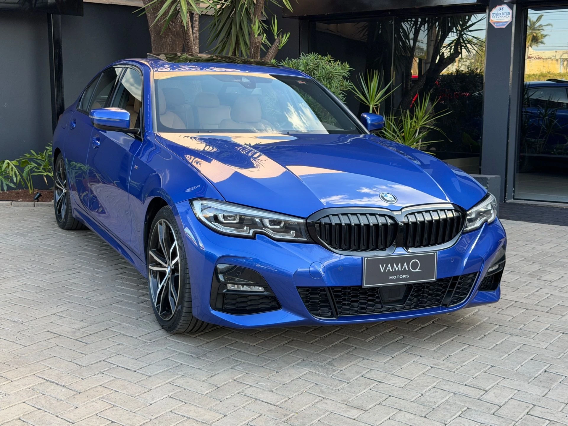 BMW 320i M SPORT — foto 7