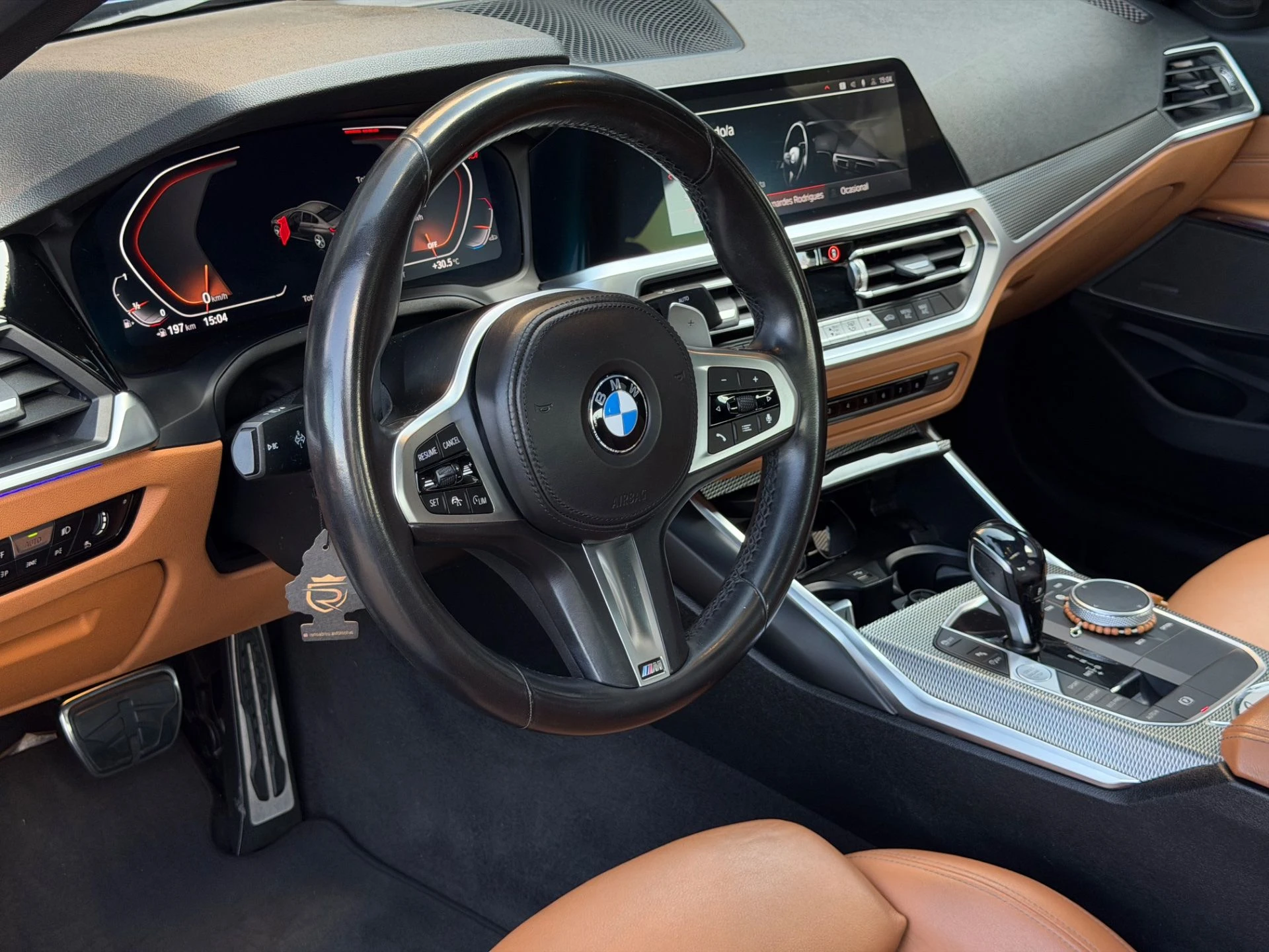 BMW 320i M SPORT — foto 13