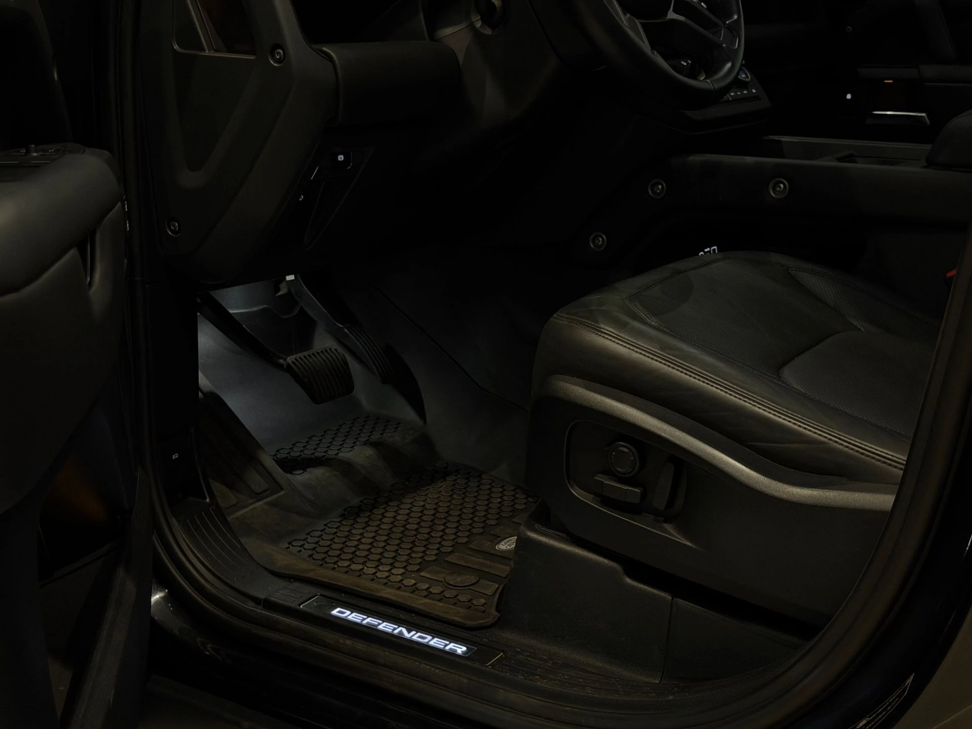 Land Rover Defender — foto 10