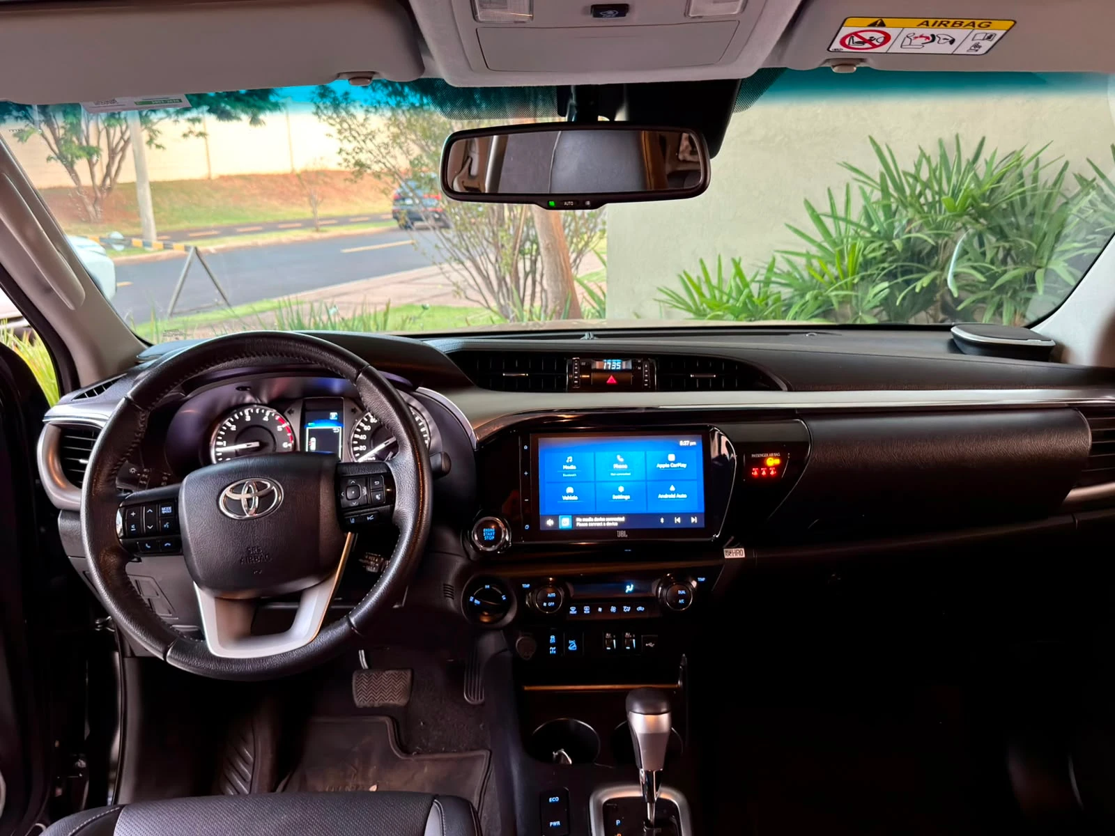 Toyota Hilux SRX Plus — foto 4