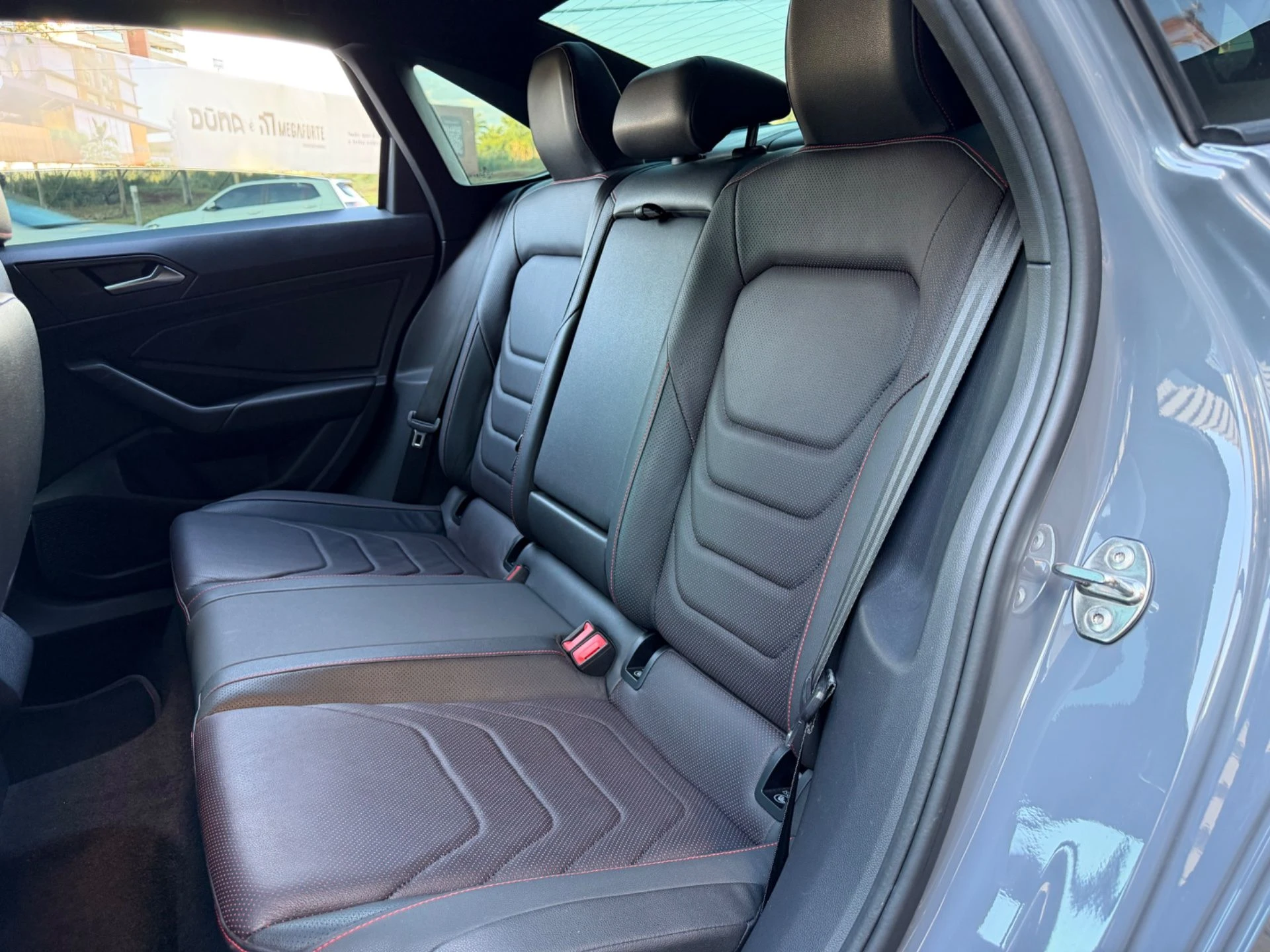 Volkswagen Jetta GLI — foto 17