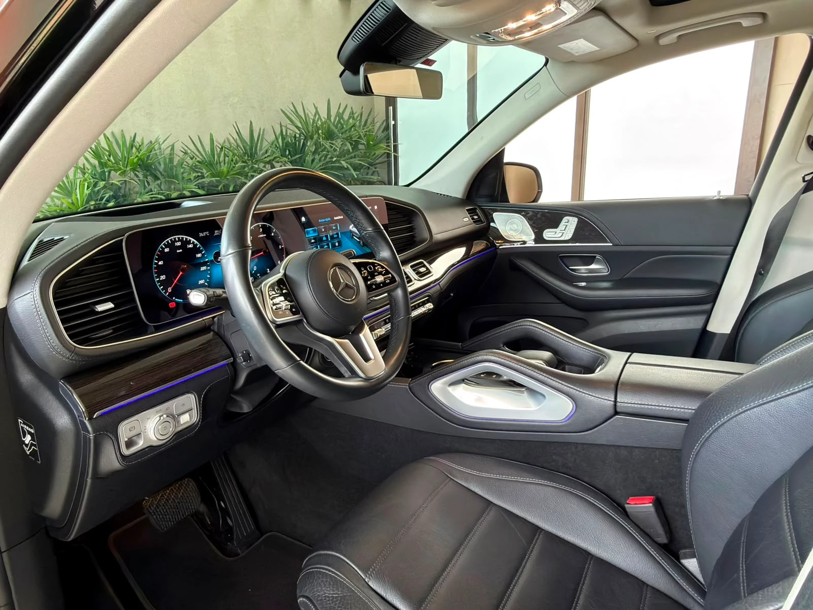 Mercedes-Benz GLE 400d — foto 7