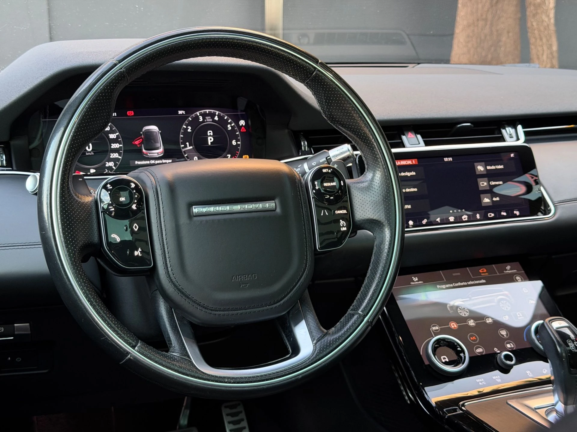 LAND ROVER EVOQUE — foto 9