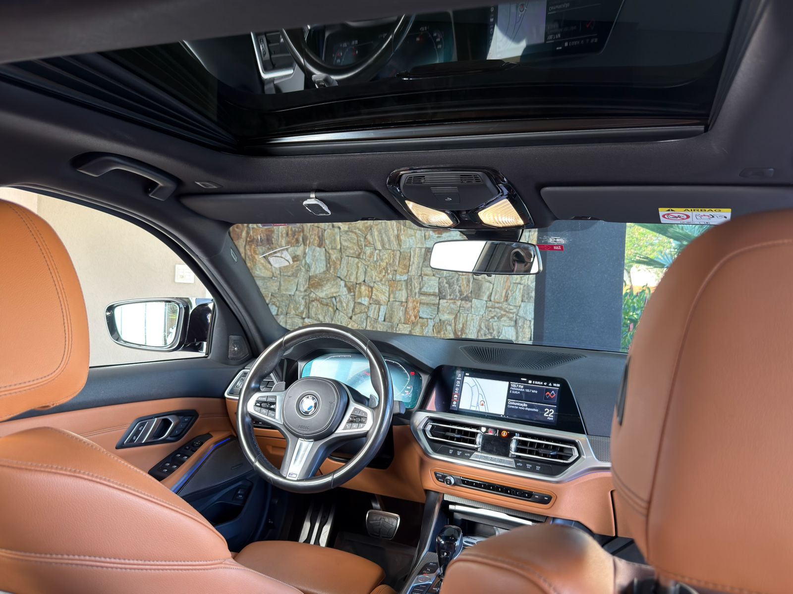 BMW 320i M Sport — foto 13
