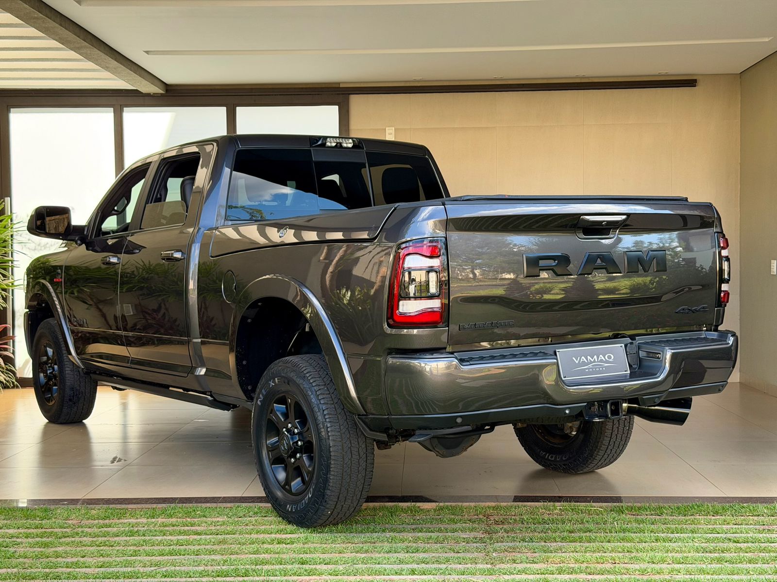 Dodge Ram 2500 Rebel — foto 17
