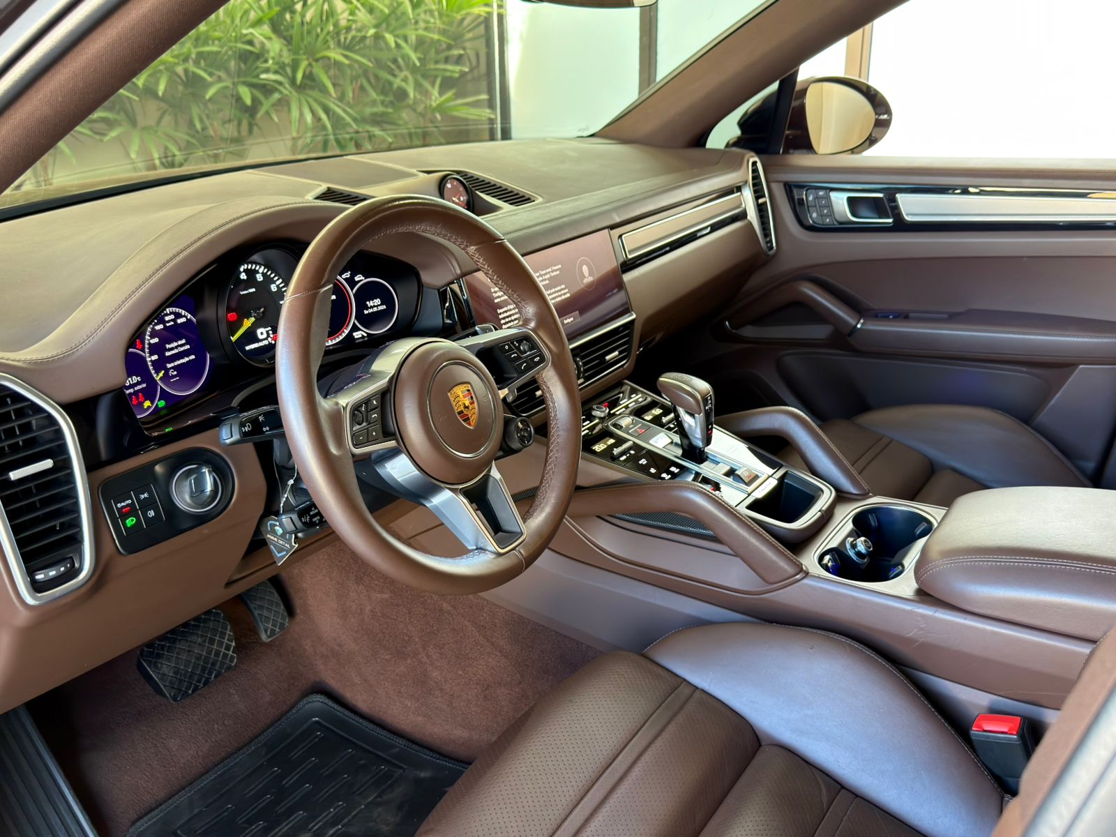 Porsche Cayenne Coupé Platinum Edition — foto 11